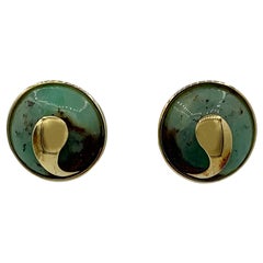 Barbara Taylor Bradford, boucles d'oreilles Tambetti en or 18 carats et chrysoprase verte