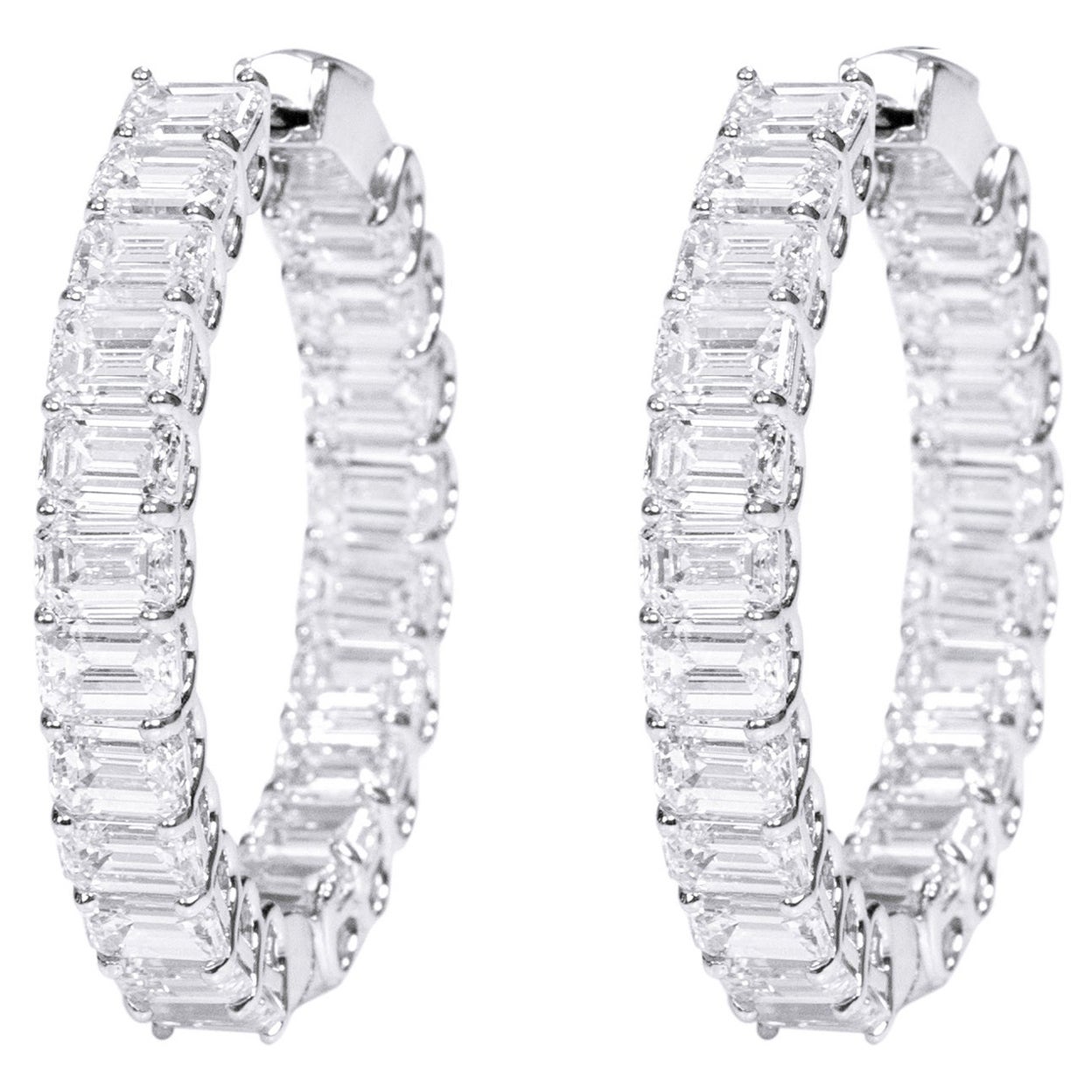 18 Karat White Gold 13.29 Carat Diamond Emerald-Cut Solitaires Hoop Earrings
