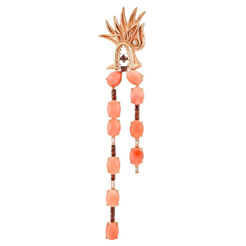 Selda Jewellery, boucles d'oreilles longues « Single » en or rose 14 carats avec corail dragon
