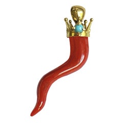 Italian Coral Lucky Horn with 18 Kt Gold Crown and Turquoises