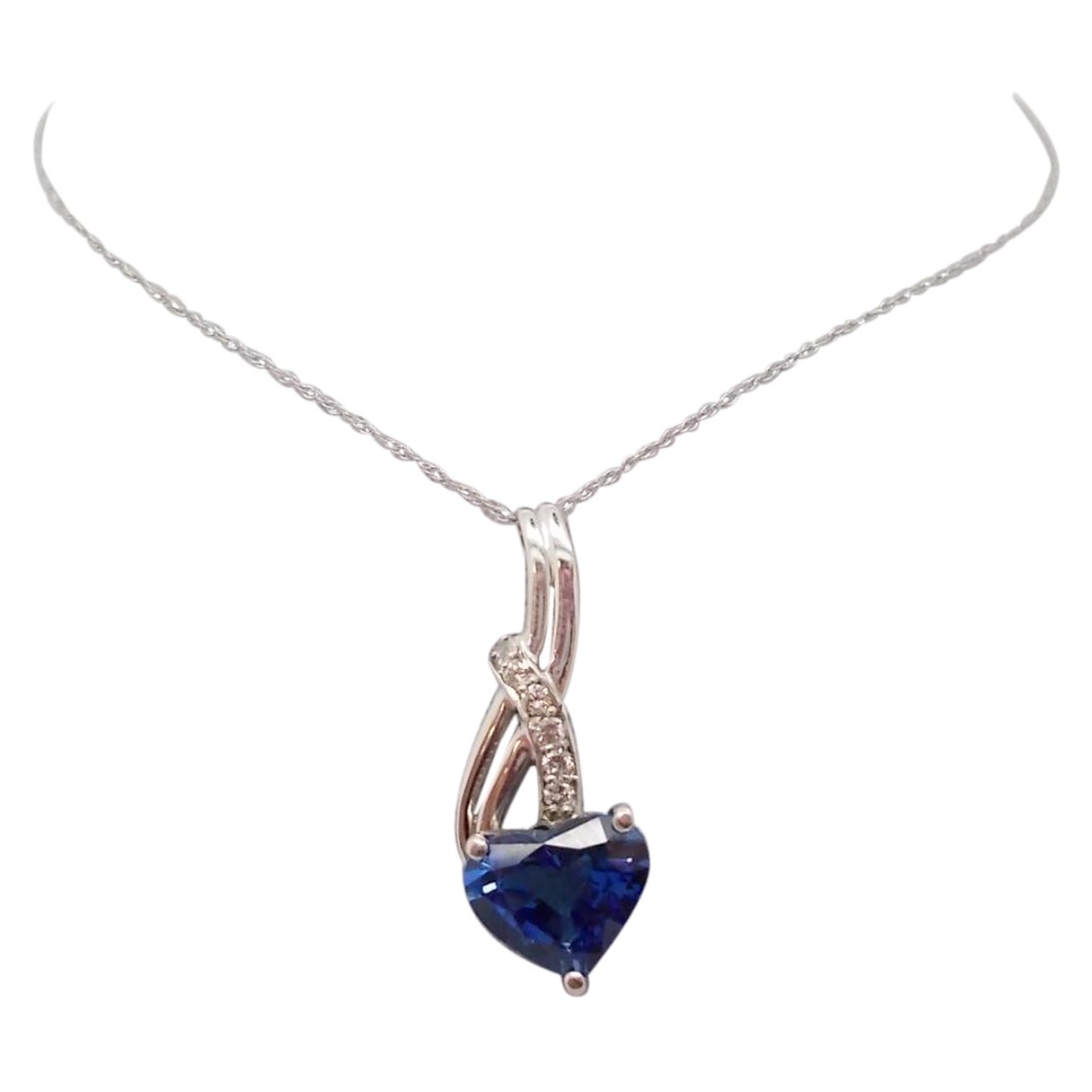 14k Gold 3.10ct Genuine Natural Tanzanite Heart Pendant with Diamonds '#J672' For Sale