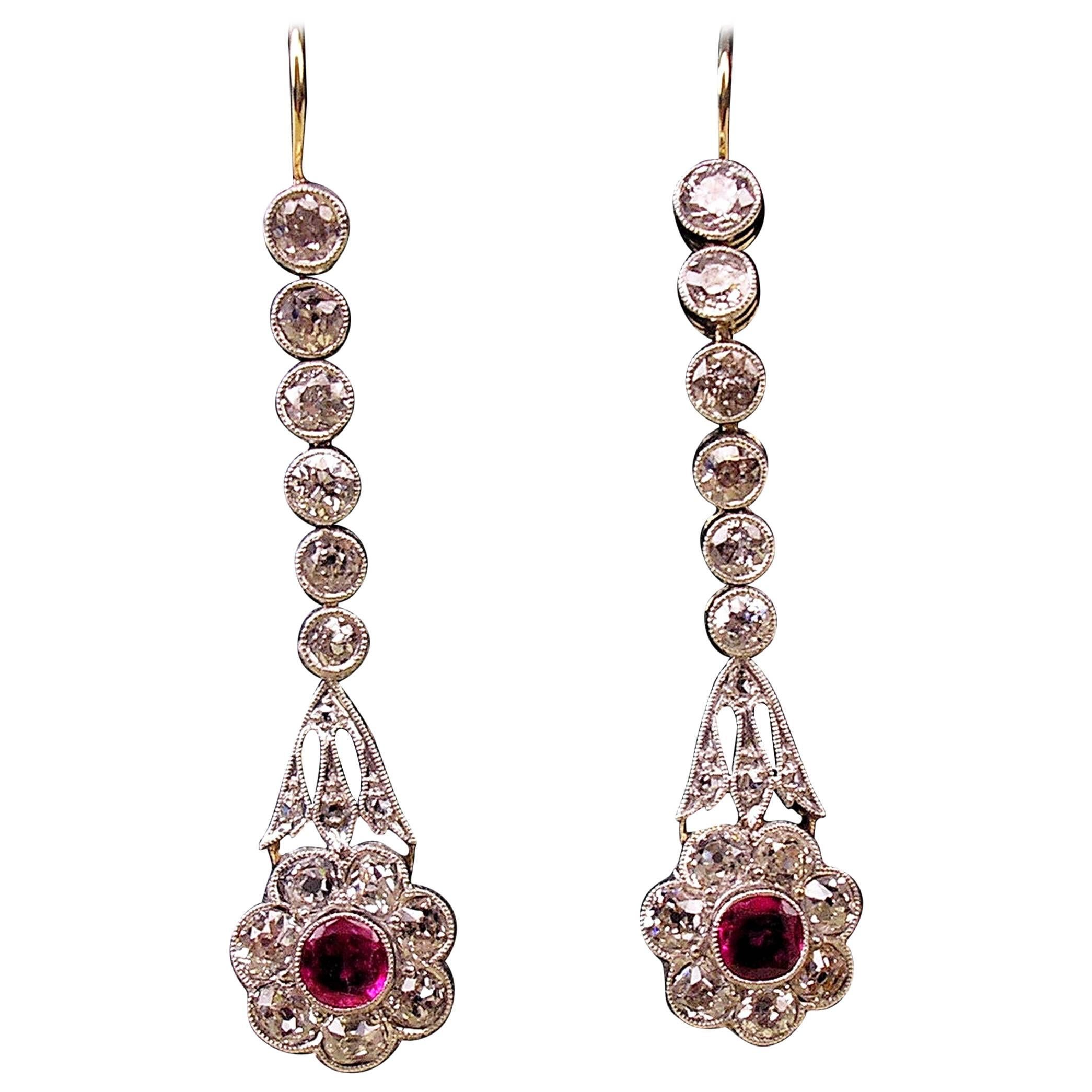 Austrian Art Nouveau Diamond 3.30 Carat  Gold 585 Rubies Eardrops circa 1900 