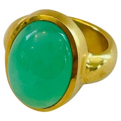 22k Gold Oval Chrysoprase Ring