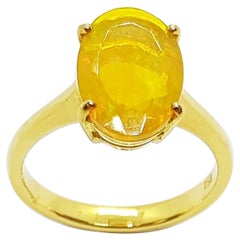 Anello Opale sfaccettato con incastonatura in oro 18 carati