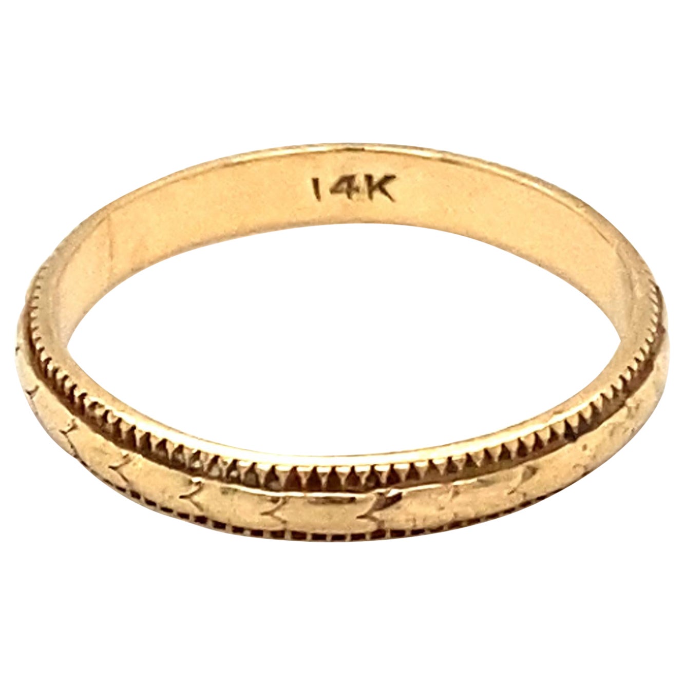 Circa 1920s, Art Deco Etched Gold Band Ring in 14 Karat Yellow Gold For Sale