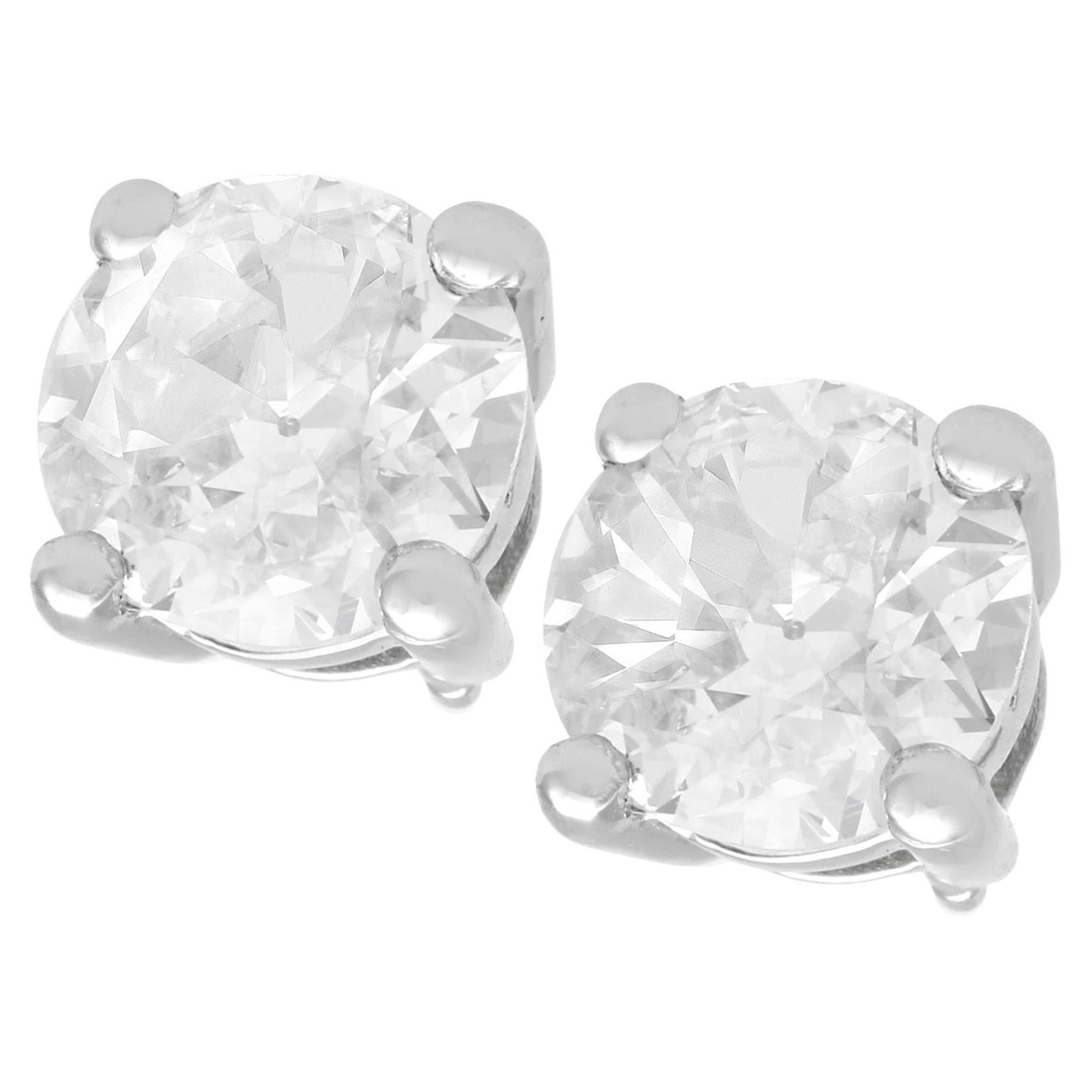 Clous d'oreilles en or blanc 18 carats avec diamants de 2,91 carats en vente