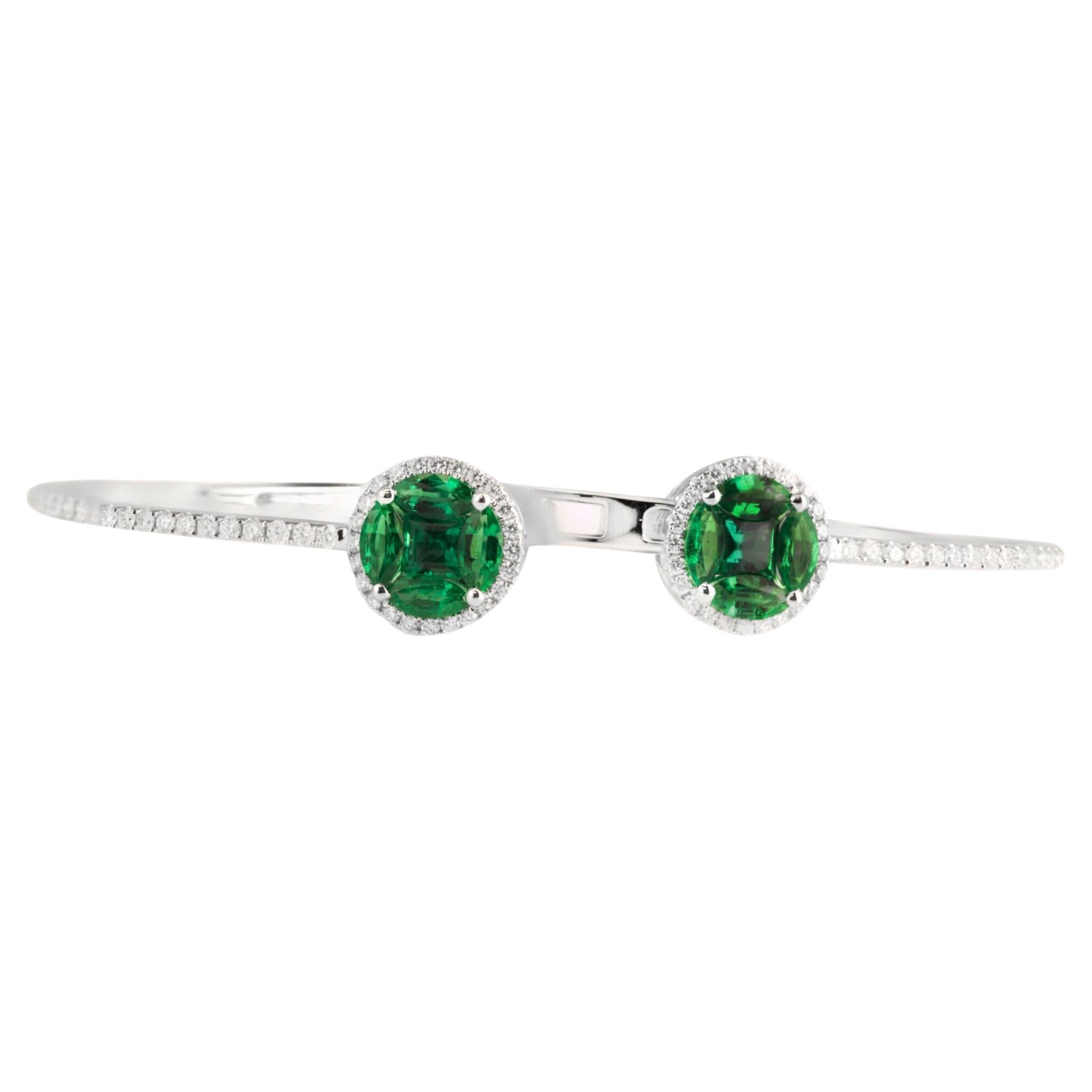 Diamond Town 1.21 Carat Emerald and Diamond Bangle in 18k White Gold For Sale