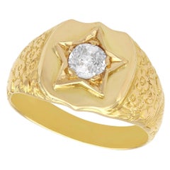 Bague sigillaire ancienne en or jaune 18 carats avec diamants, c. 1900