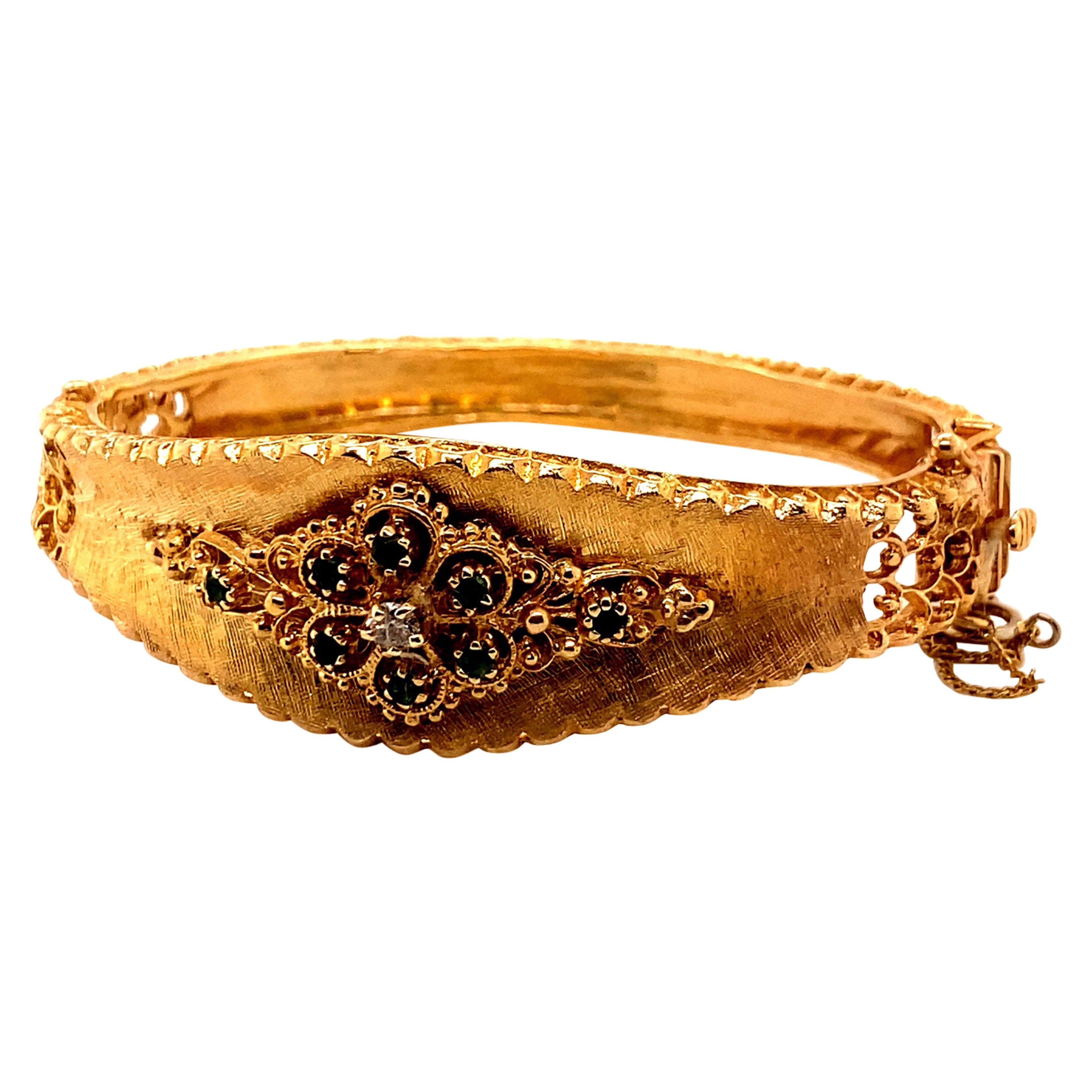 Bracelet jonc vintage en or jaune 14 carats avec diamants et émeraudes en vente