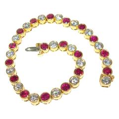 Vintage Harry Winston Ruby diamond Gold bracelet 