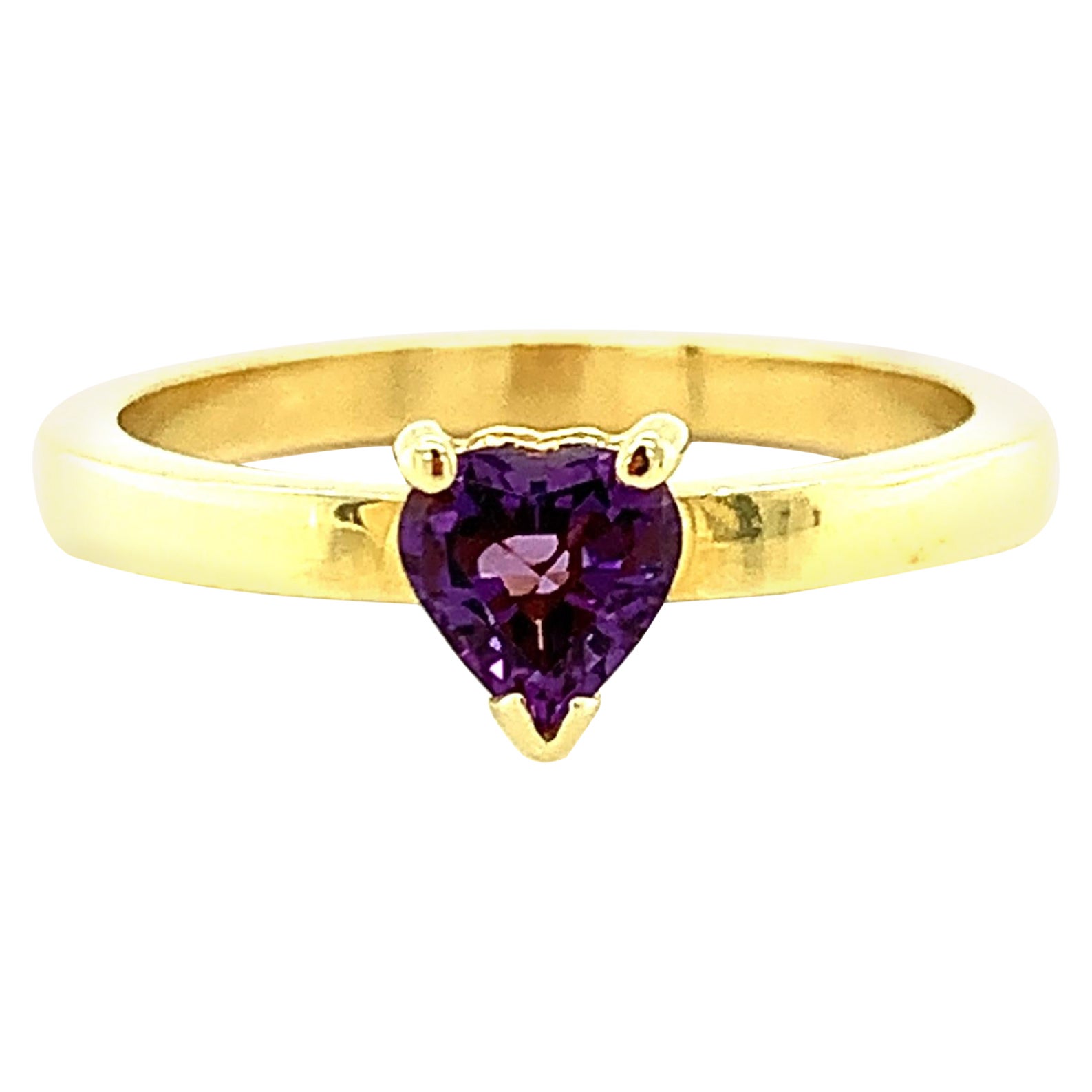 Heart Shaped Amethyst Stackable Ring in 18k Yellow Gold   For Sale