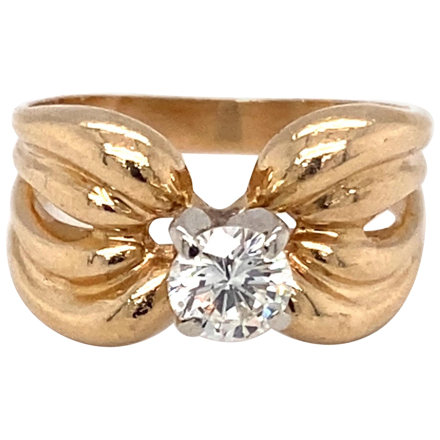 0.48 Carat Diamond Engagement Ring, 14 Karat Yellow Gold For Sale