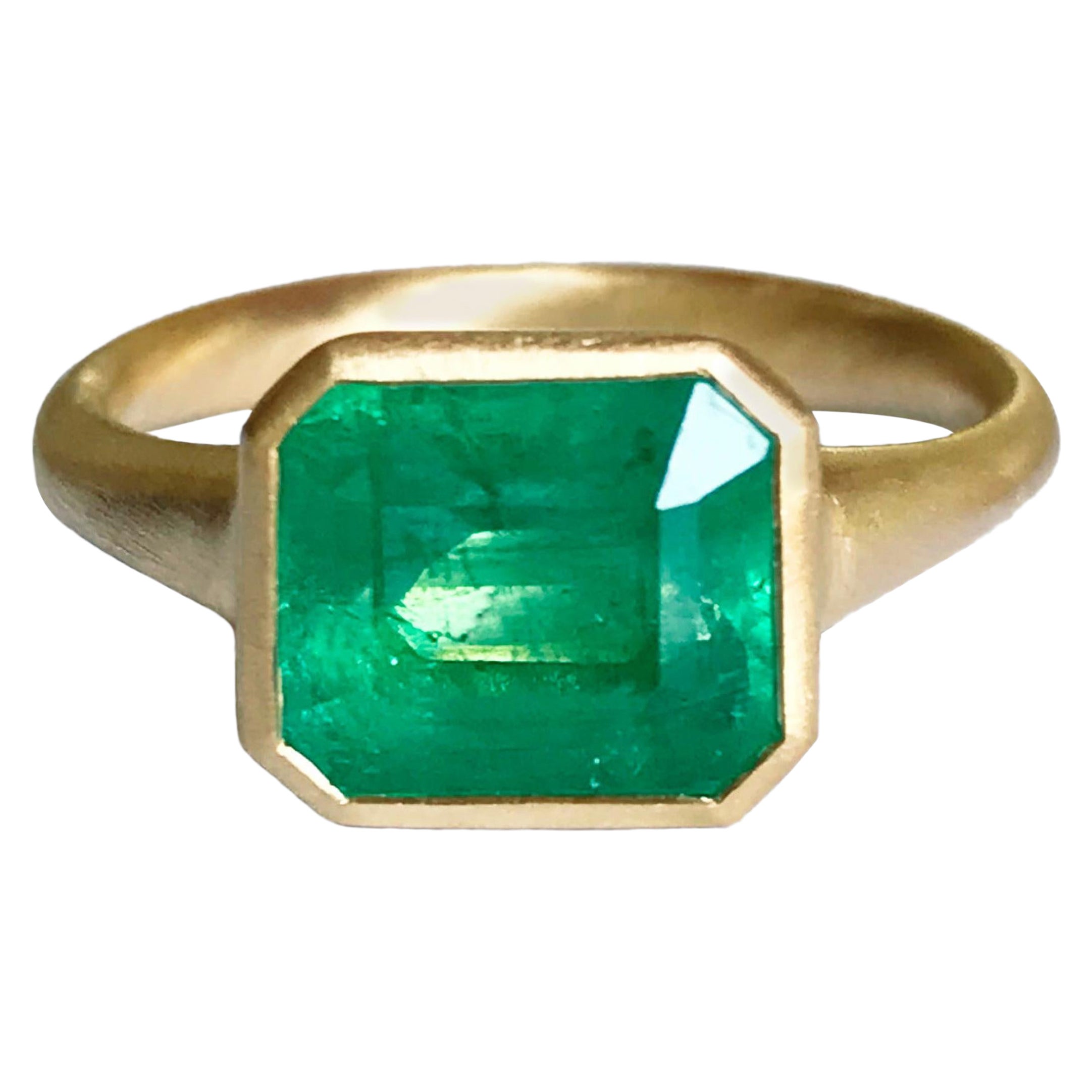 Dalben 3,86 Carat Emerald Yellow Gold Ring