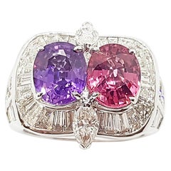 Bague en or blanc 18 carats sertie de saphirs violets, saphirs roses et diamants