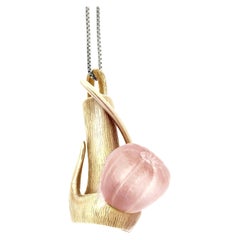 Collana con ciondolo a forma di fico in oro 18 carati dell'artista