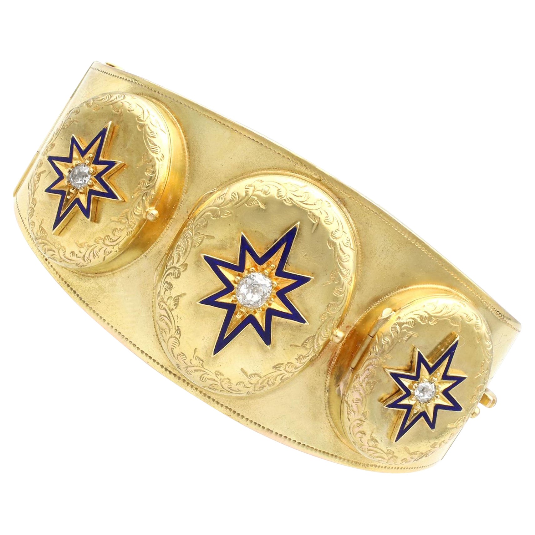Bracelet jonc ancien à trois boucles en or jaune et diamants, c. 1880 en vente