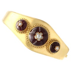 Bracelet jonc ancien en or jaune avec grenats et diamants de 23,59 carats