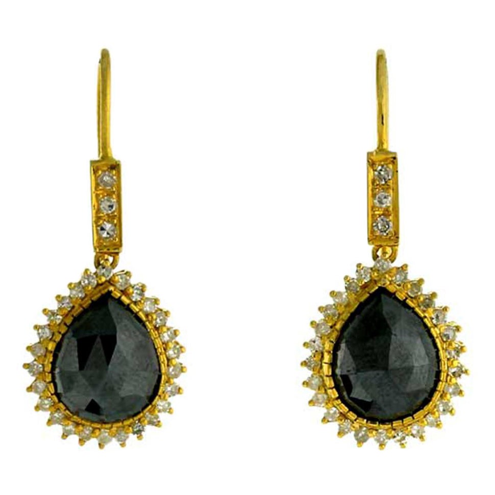 Boucles d'oreilles de créateur en or jaune 18 carats avec hématite en forme de goutte et diamants