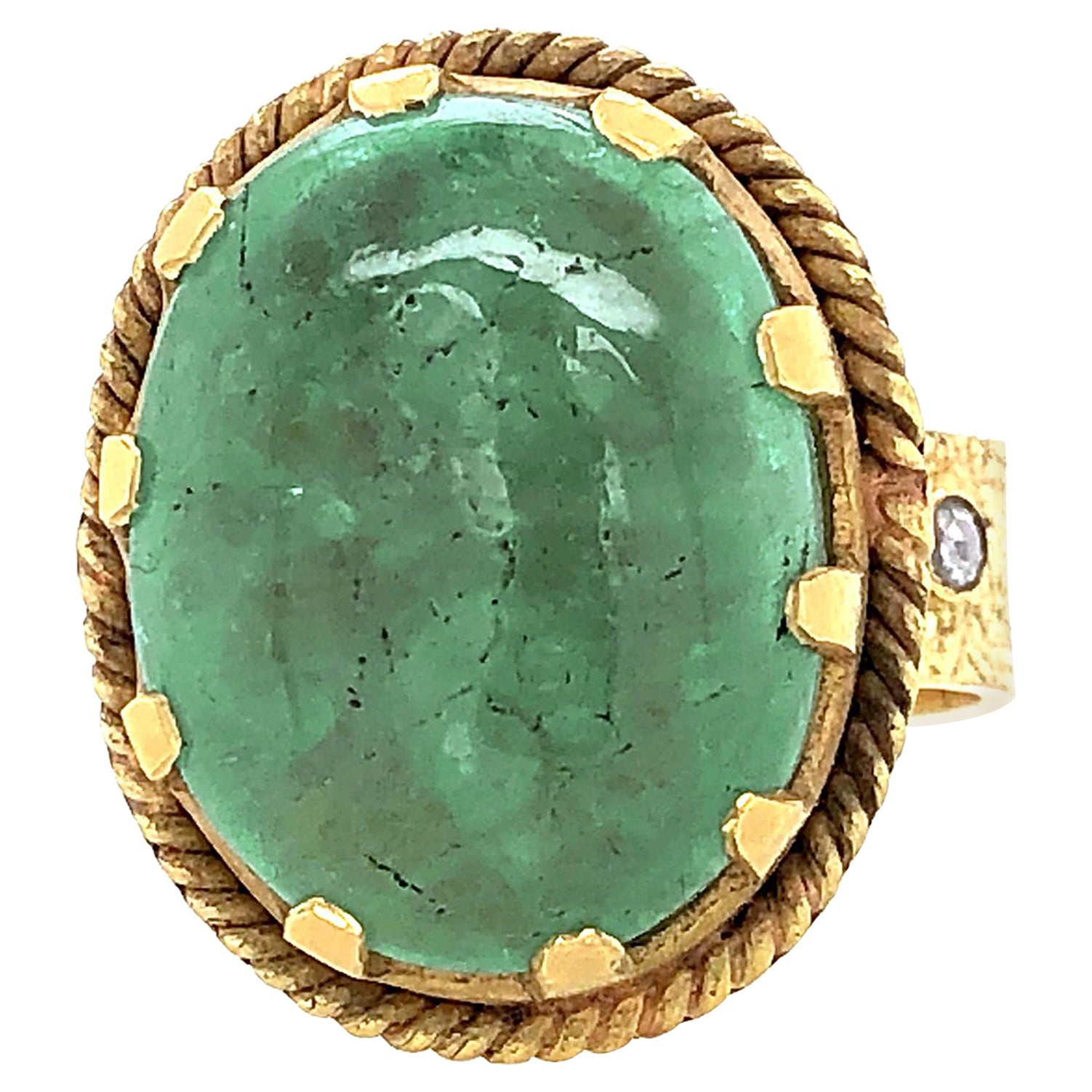 Antique Looking Emerald Diamond Ring in 18K Yellow Gold