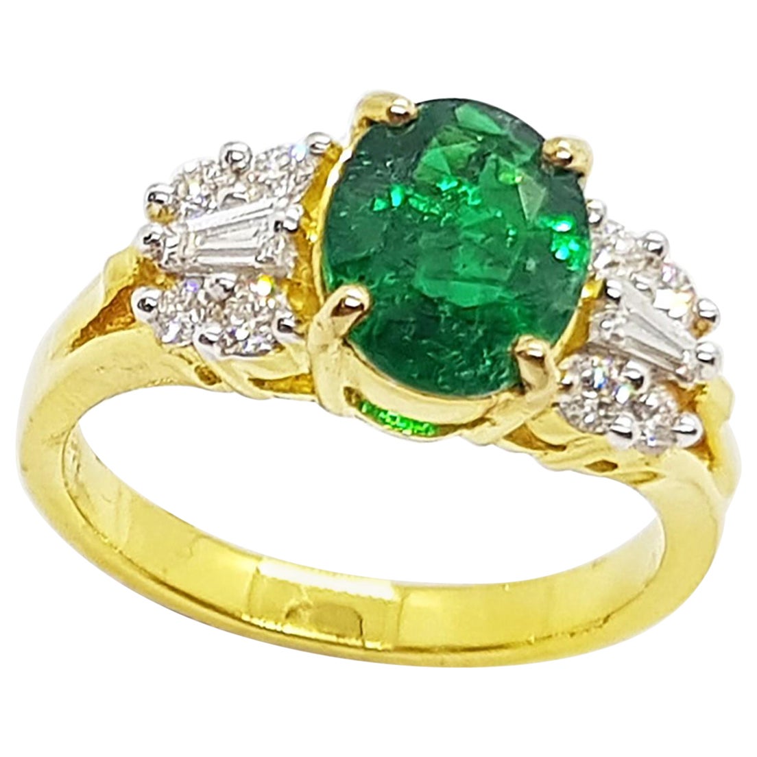 Emerald with Diamond Ring set in 18 Karat Gold Settings For Sale
