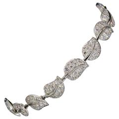 Van Cleef & Arpels Lotus Collection Diamond Gold Leaf Link Bracelet