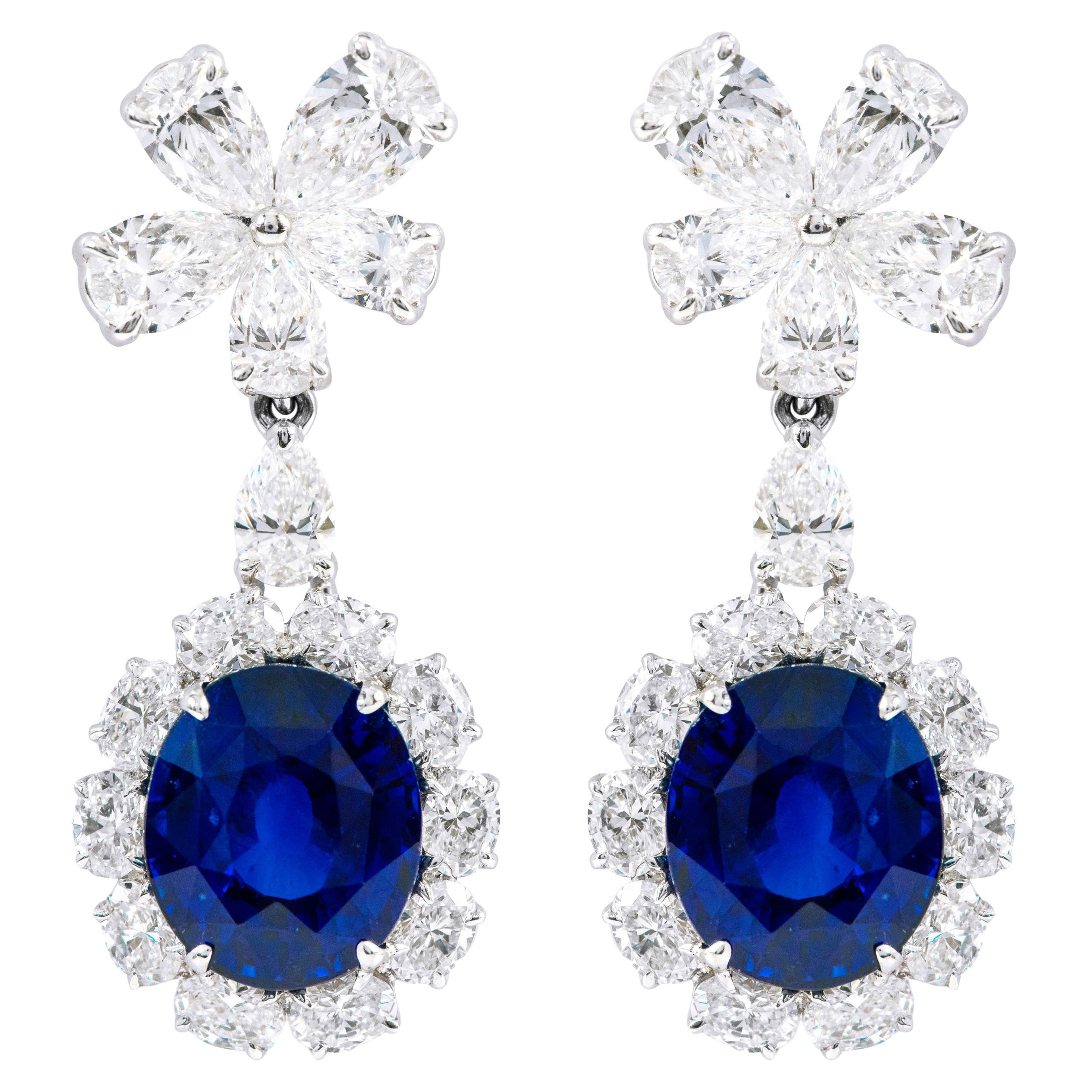18 Karat White Gold GIA Certified 14.37 Carats Sapphire and Diamond Drop Earring For Sale