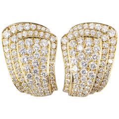 Van Cleef Cosmos Diamond Earrings Small 18 Karat Yellow Gold For Van Cleef Arpels Diamond Gold Earrings