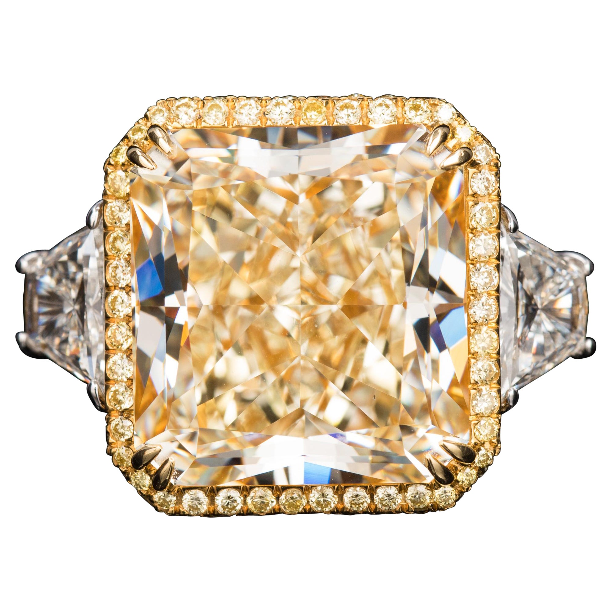 18.21 Carat Radiant Diamond Halo Engagement Ring 18K Gold