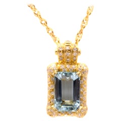 Aquamarine Diamond 18 Karat Gold Pendant Necklace