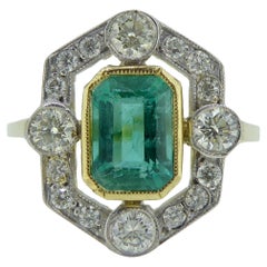 Vintage Art Deco Style 1.20 Carat Emerald and Diamond Ring in Yellow Gold