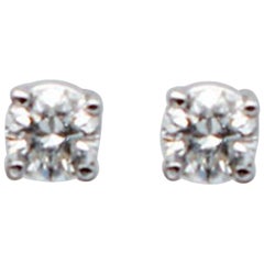 0, 25 Carat White Diamonds, 18 Karat White Gold, Stud Earrings