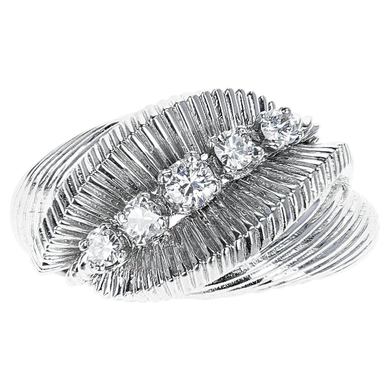 French 1960s Retro Five Round 0.75 Cts. Diamond Ring in Platinum For Sale