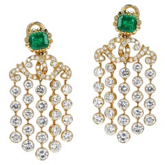Französische Alexandre Reza Cocktail-Ohrringe mit Smaragd und Diamanten, baumelnde Ohrringe, 18 Karat Gold