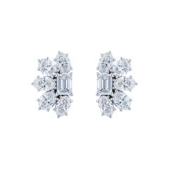 Boucles d'oreilles en grappe de diamants ovales et d'émeraudes de 5,93 carats certifiées par le GIA