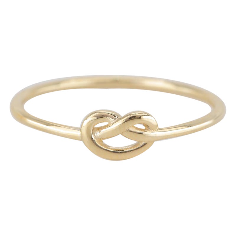 Ring aus Gold mit Knoten, 14 Karat Massivgold, Zierlicher Ring, Ring im minimalistischen Stil, Verlobungsring