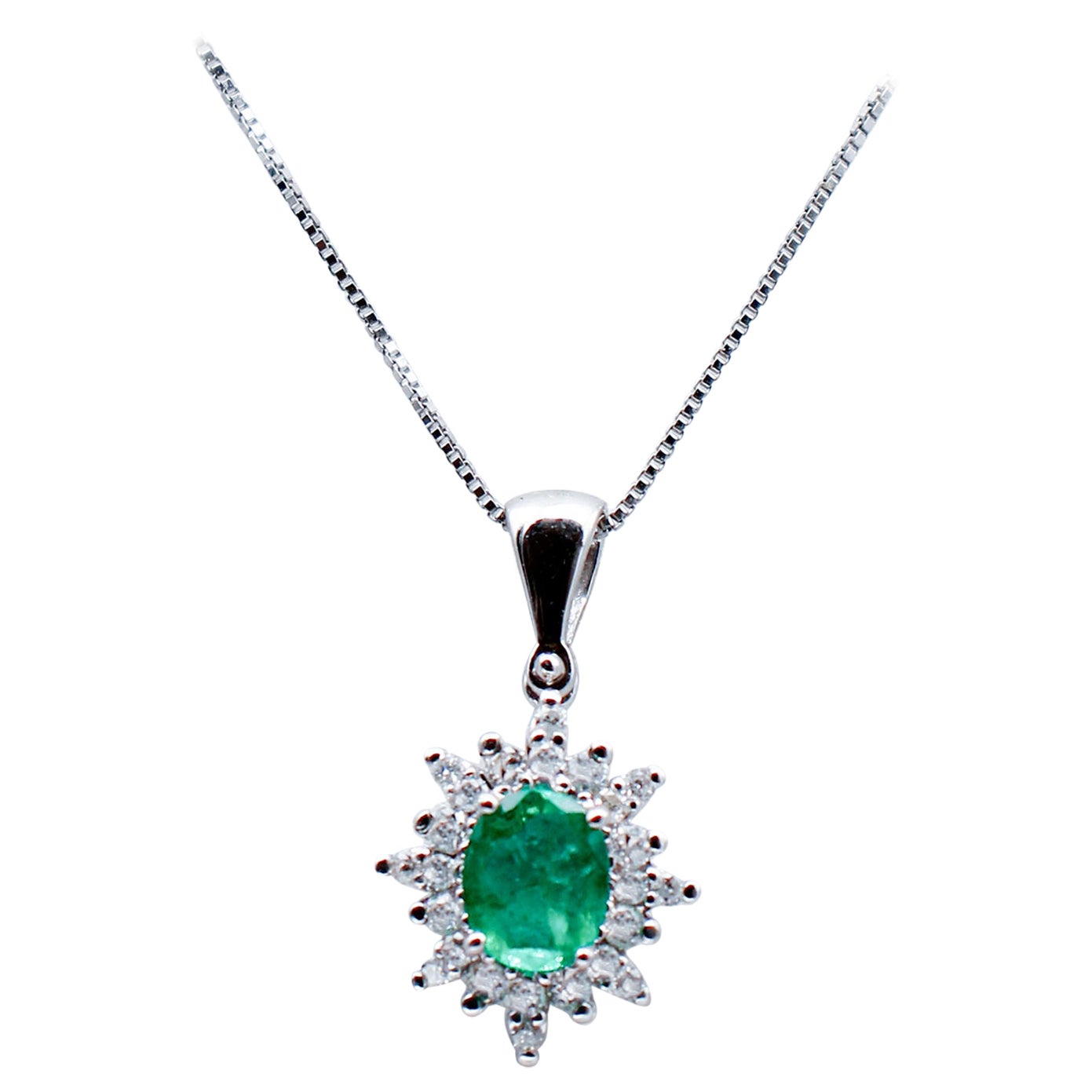 Emerald, Diamonds, 18 Karat White Gold Pendant Necklace