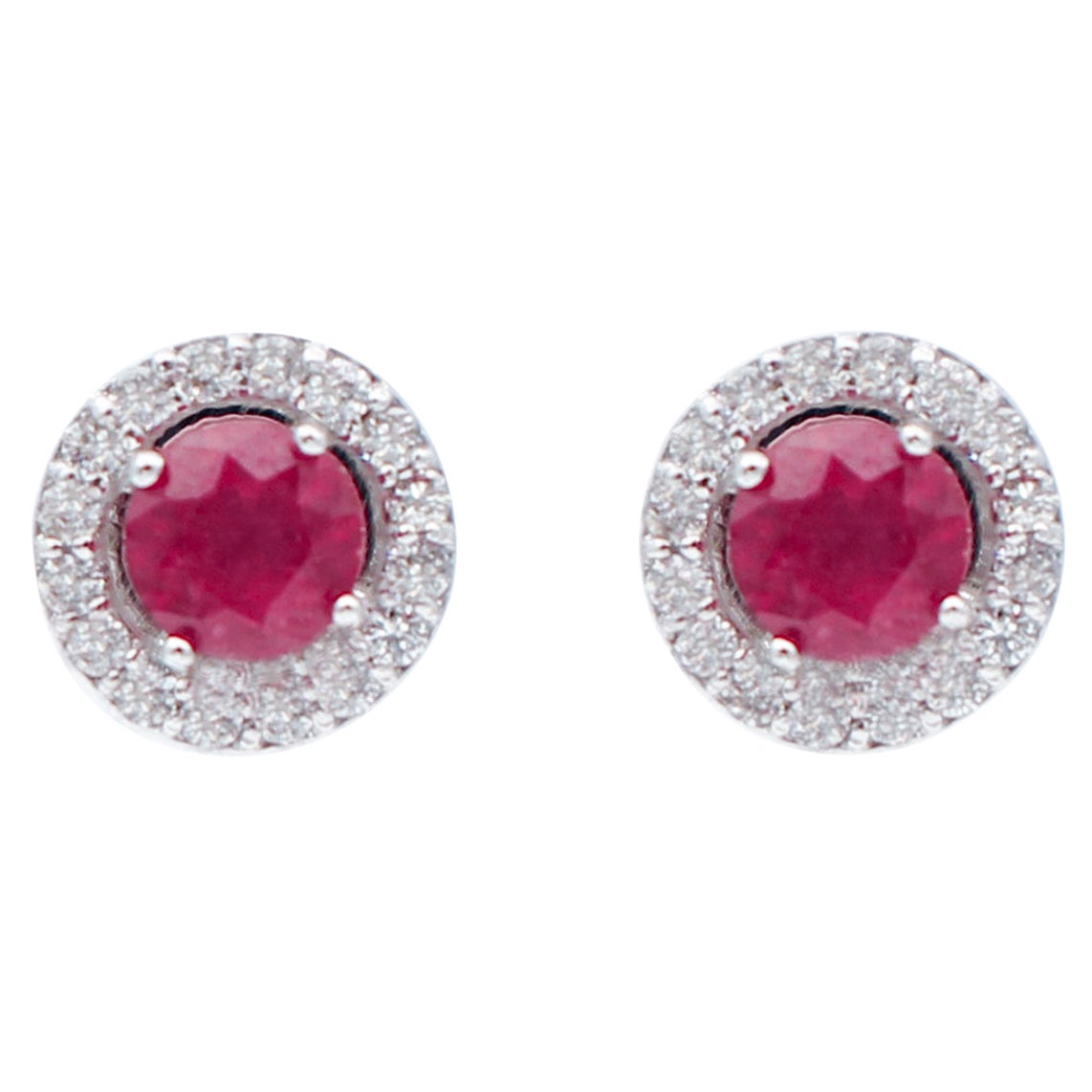 Boucles d'oreilles en or blanc 18 carats, rubis, diamants en vente