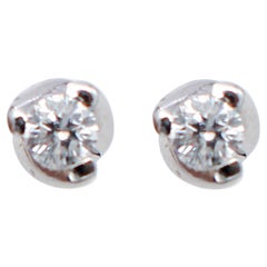 0, 27 Carat Diamonds, 18 Karat White Gold Stud Earrings