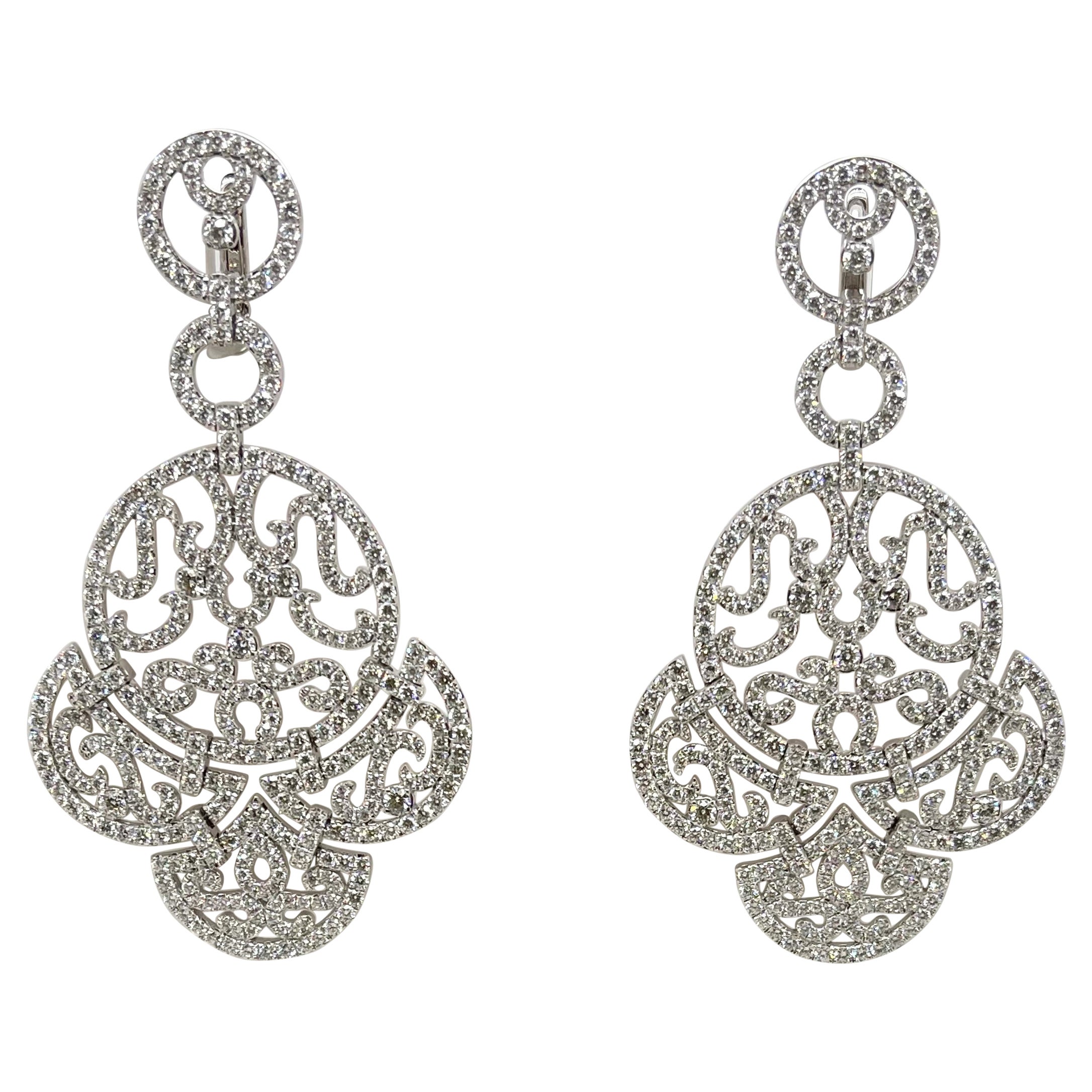 18kt White Gold Diamond Drop Statement Earrings For Sale