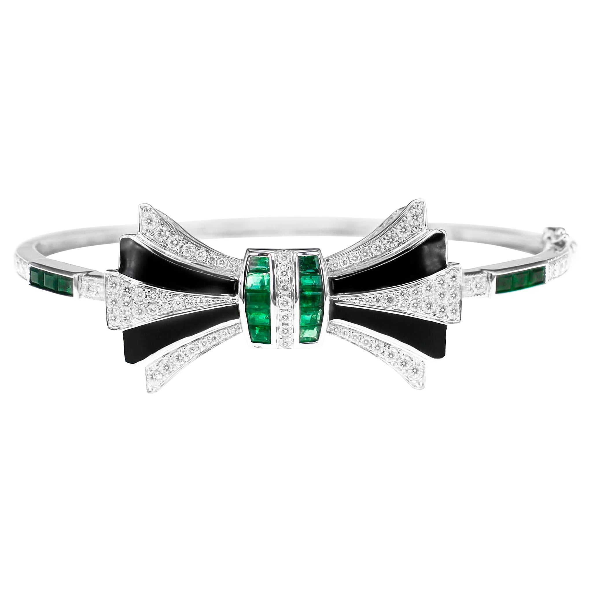 18K Bow Bangle Black Onyx 1.5 Carat Emerald and 1.05 Carat White Diamond For Sale