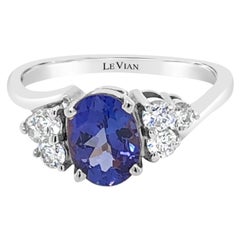 LeVian, klassischer Cocktailring, 14 Karat Gelbgold, lila-blauer Tansanit, runder Diamant