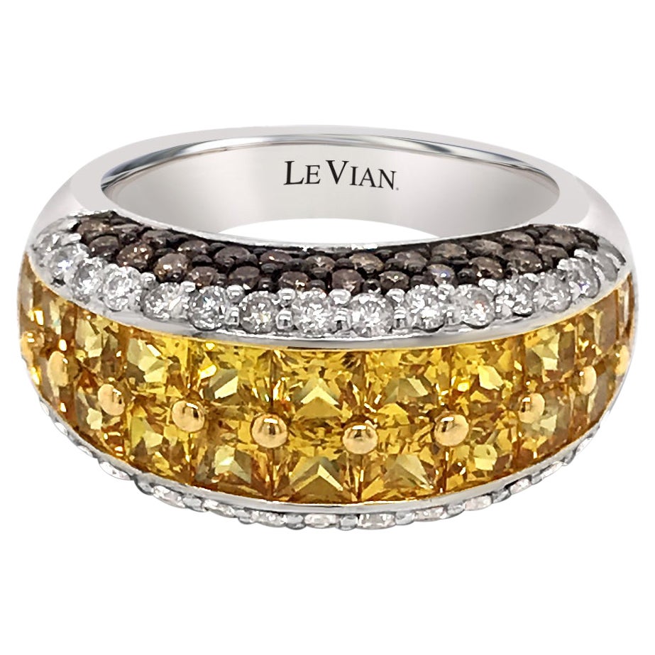 LeVian Bague classique multi-rangs en or blanc 14 carats avec saphir jaune et diamant brun rond de style classique