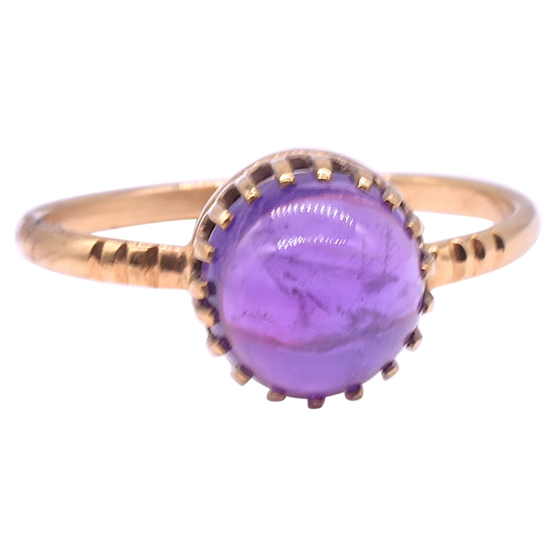 C. 1900 15K Cabochon Amethyst Single Stone Ring For Sale