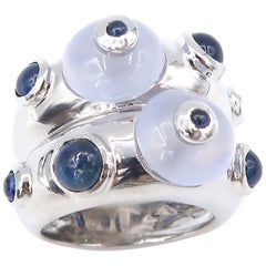 Cabochon Chalcedony and Sapphire 18 Karat White Gold Double Convex Ring