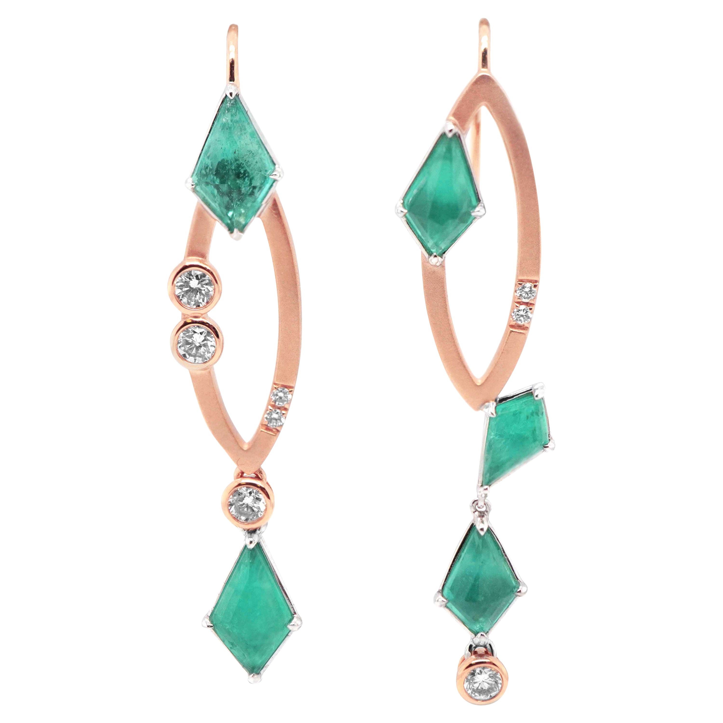 18K Gold 3.35 Carat Kite Shaped Colombia Emeralds & White Diamond Dangle Earring For Sale