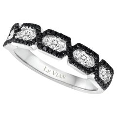 LeVian 14K White Gold Round Black Diamonds Classy Pretty Beautiful Cocktail Ring