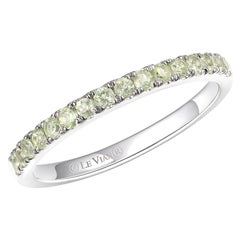 LeVian 14K White Gold Green Peridot Gemstone Beautiful Pretty Cocktail Ring