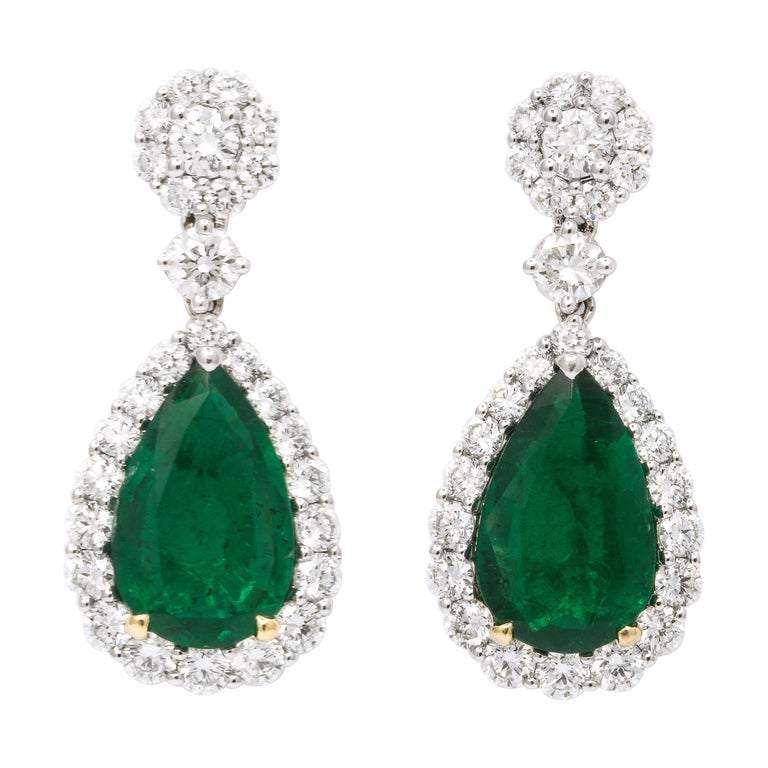 Emerald and Diamond Drop Earrings For Sale