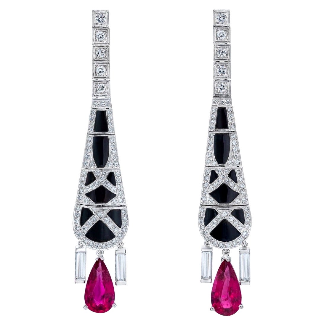 Boucles d'oreilles chandelier géométrique en or 18k avec diamants, onyx et rubellite en vente