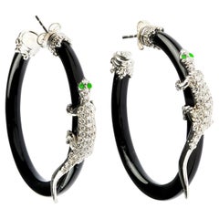 Stambolian Créoles avec lézard en or blanc 18 carats, avec onyx noir, tsavorite et diamants